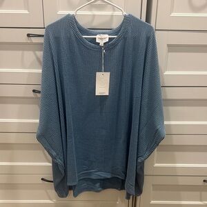 ANDREE BY UNIT Blue Knit Blouse